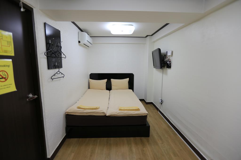 Chocolate Tree Sinchon Hotel Seoul Exterior photo